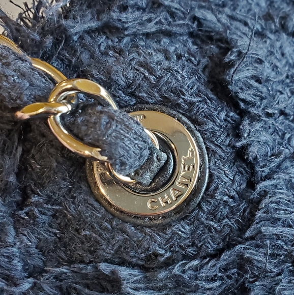 Chanel Tweed Hobo Bag - Picture 3 of 11